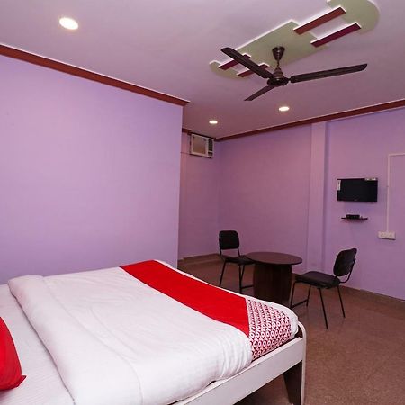 Oyo 31112 Hotel Abhinandan Palace Rāipur 外观 照片