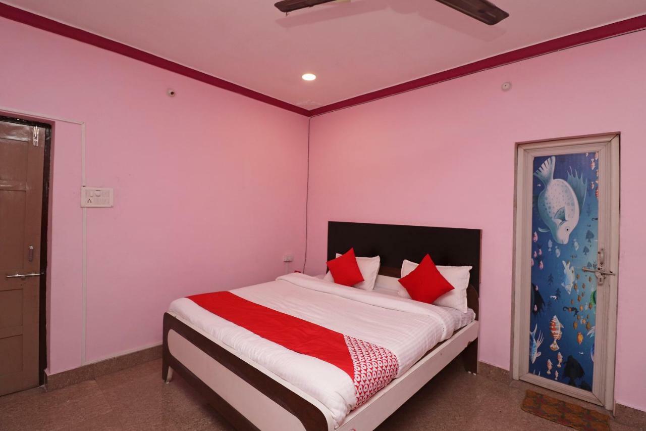 Oyo 31112 Hotel Abhinandan Palace Rāipur 外观 照片
