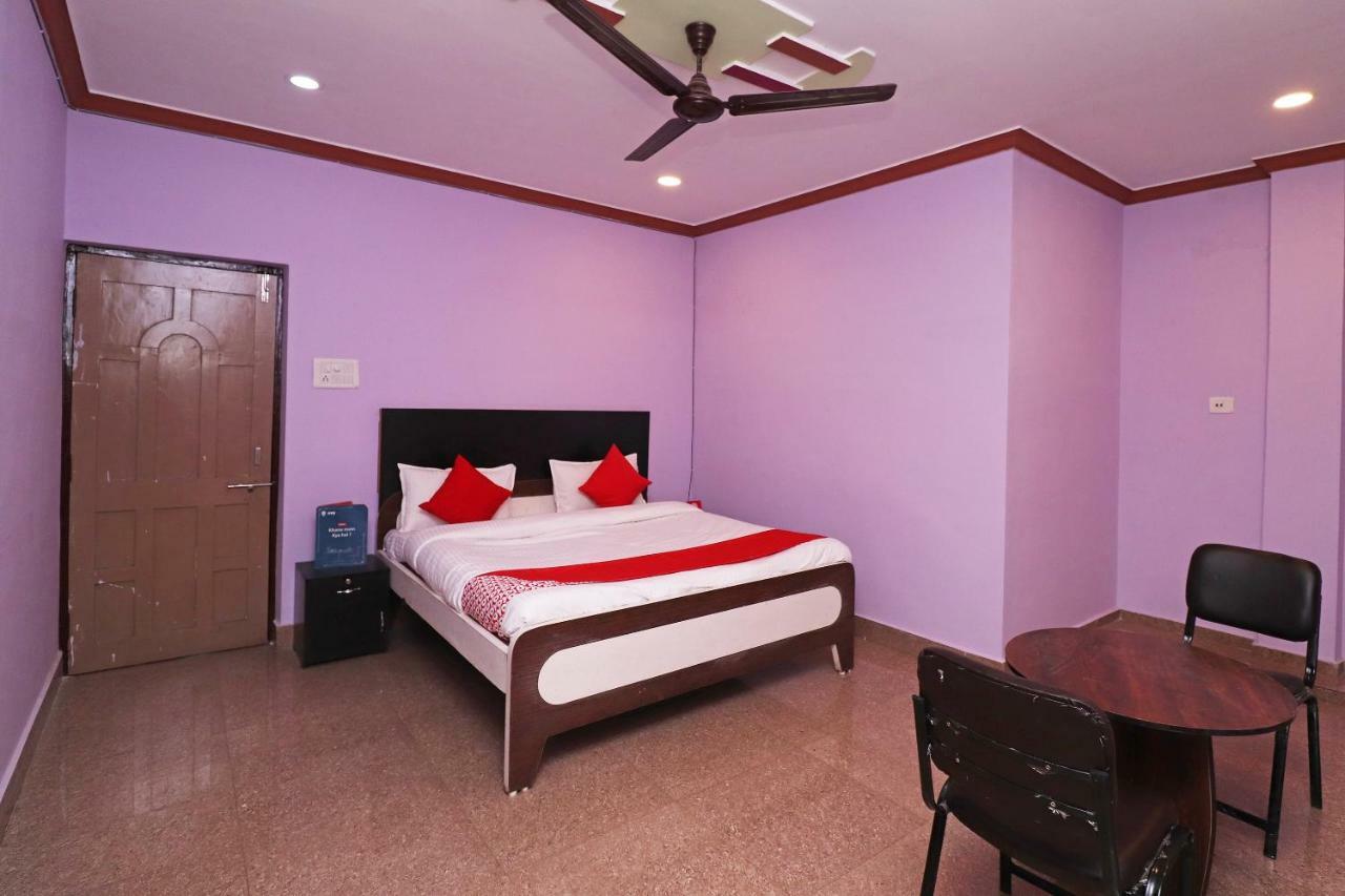 Oyo 31112 Hotel Abhinandan Palace Rāipur 外观 照片