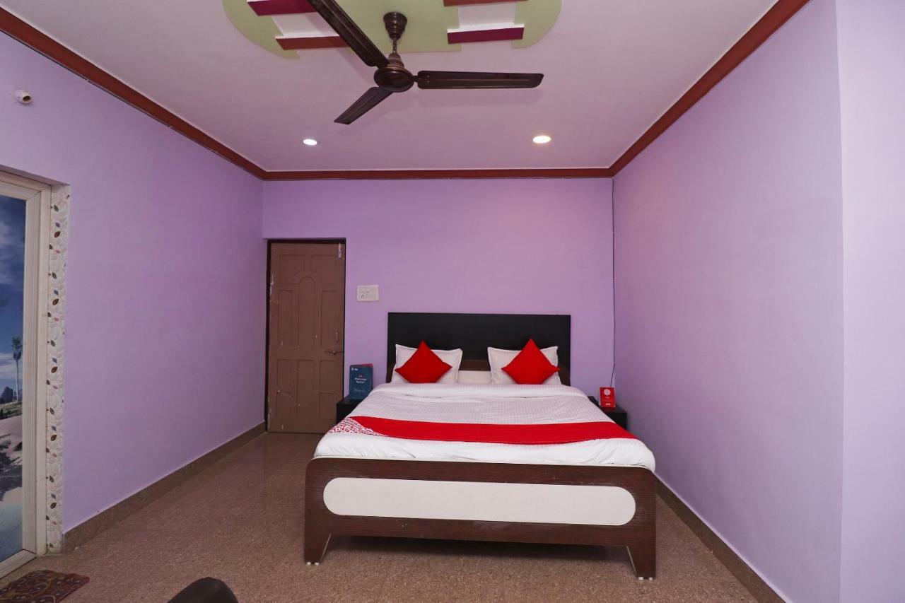 Oyo 31112 Hotel Abhinandan Palace Rāipur 外观 照片