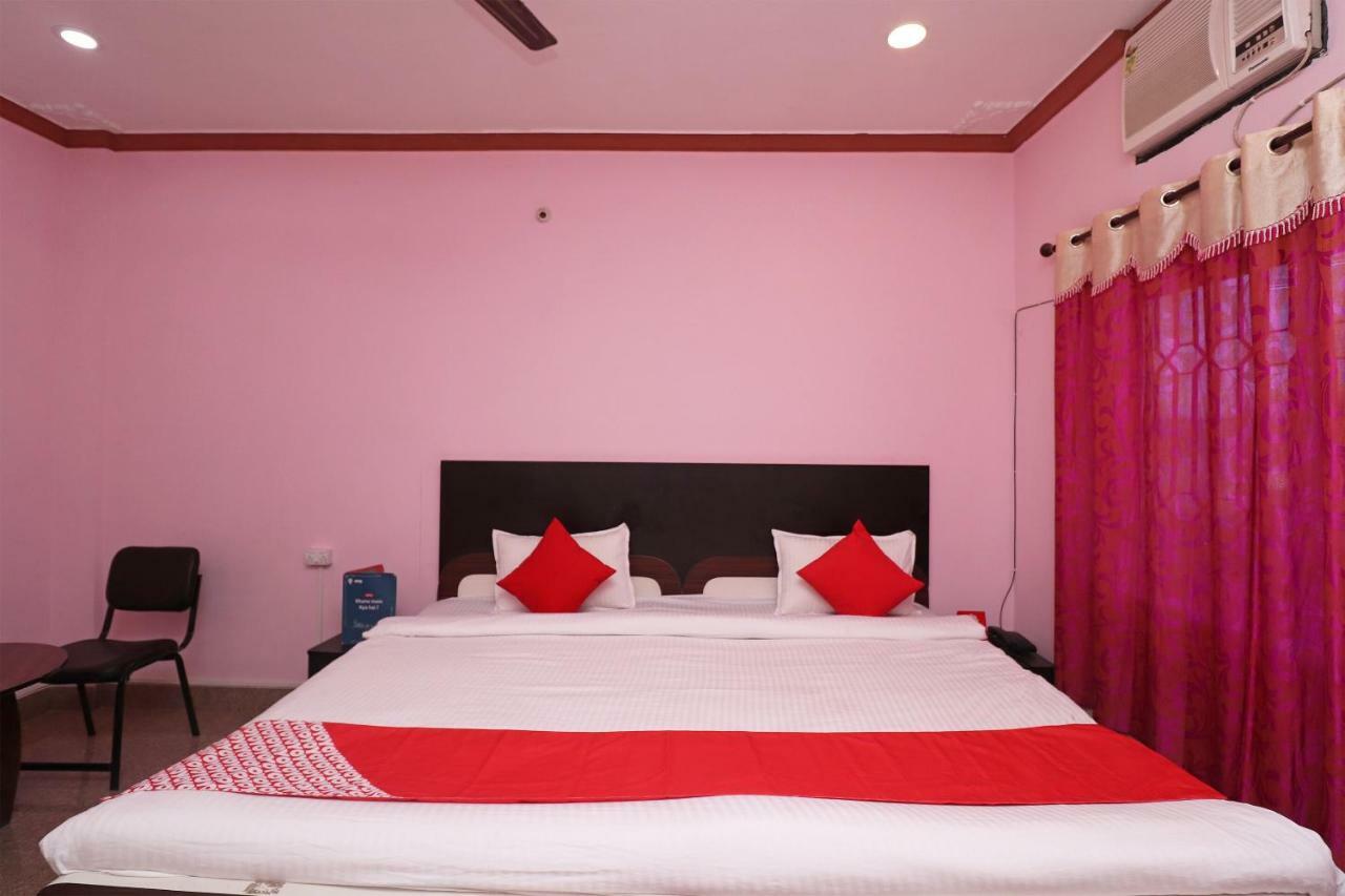 Oyo 31112 Hotel Abhinandan Palace Rāipur 外观 照片