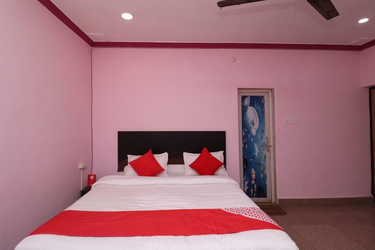 Oyo 31112 Hotel Abhinandan Palace Rāipur 外观 照片
